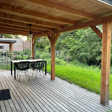 Holiday home Tiny House Am Veluwemeer Im Europarcs Bad Hoophuizen