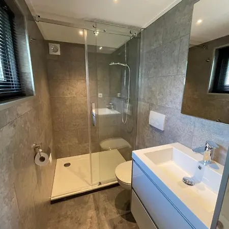 Tiny House Am Veluwemeer Im Europarcs Bad Hoophuizen